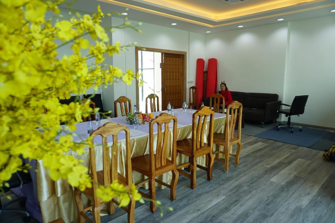 The Lunar Patong Phuket Extérieur photo
