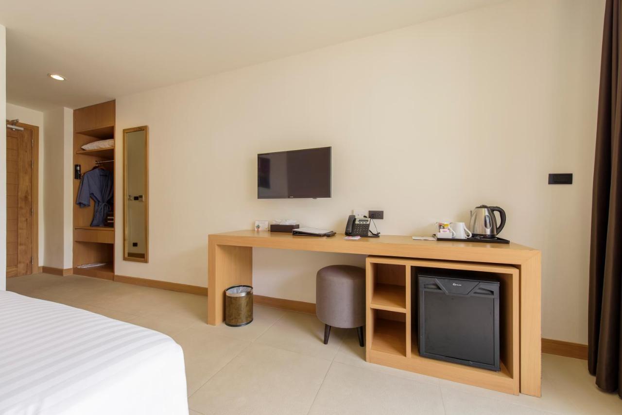 The Lunar Patong Phuket Extérieur photo
